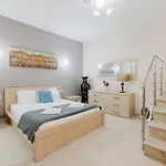 Villa Palm Springs Mellieha By Homely *