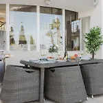 Palm Springs Mellieha By Homely *