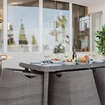 Villa Palm Springs Mellieha By Homely *
