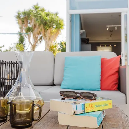 Palm Springs Mellieha By Homely *