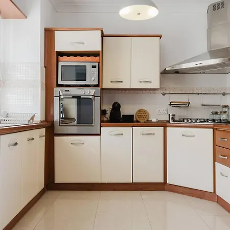 Villa Palm Springs Mellieha By Homely *