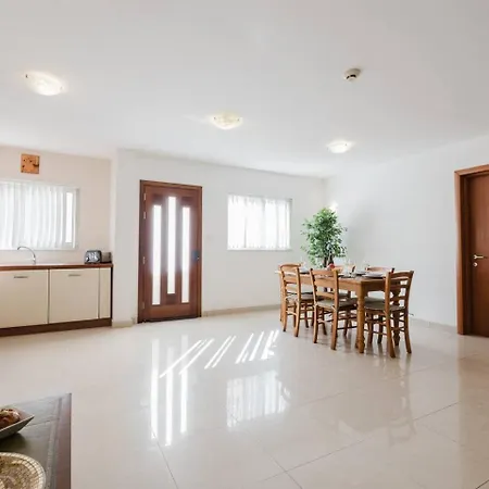 Palm Springs Mellieha By Homely Villa