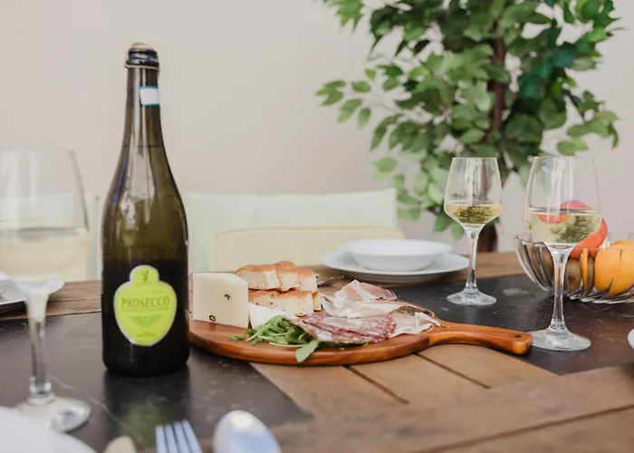 Villa Palm Springs Mellieha By Homely *