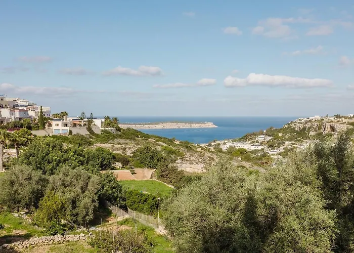 Villa Palm Springs Mellieha By Homely Ix-Xaghra ta' Barra