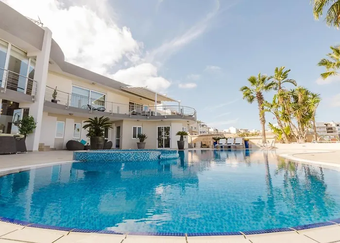 Palm Springs Mellieha By Homely