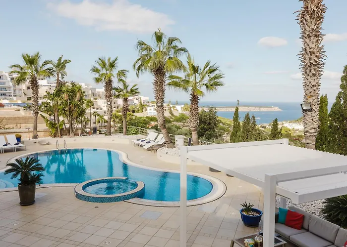 Palm Springs Mellieha By Homely *