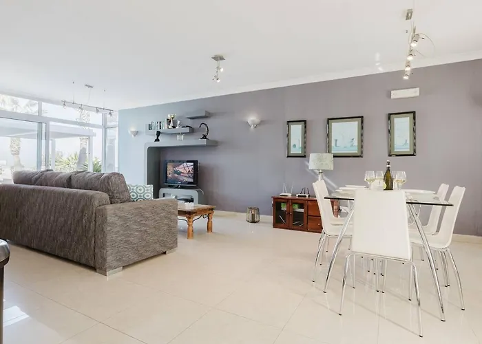 Palm Springs Mellieha By Homely Villa *