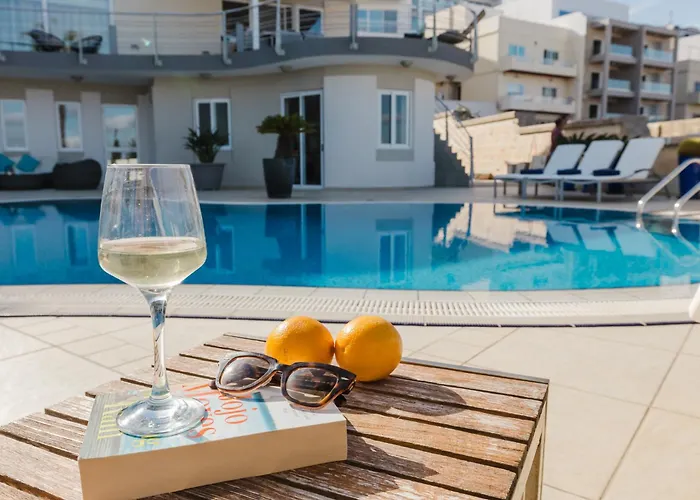 Palm Springs Mellieha By Homely Villa Ix-Xaghra ta' Barra