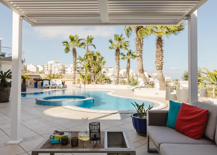 Villa Palm Springs Mellieha By Homely Ix-Xaghra ta' Barra